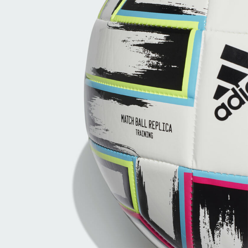 Adidas Uniforia match ball replica 5 2020